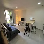 Maison Au Pied Du Château + Parking Privé Casa de Férias Champeix