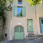 Casa de Férias Maison Au Pied Du Château + Parking Privé *