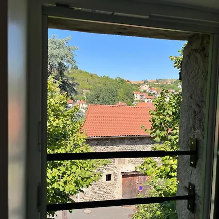 Сasa de vacaciones Maison Au Pied Du Château + Parking Privé Champeix