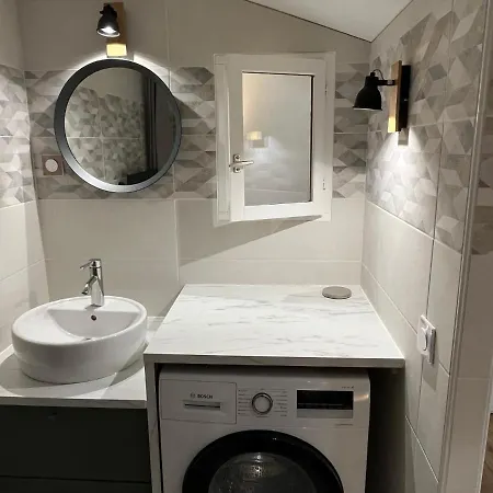 Сasa de vacaciones Maison Au Pied Du Château + Parking Privé