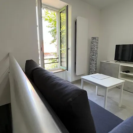 Maison Au Pied Du Château + Parking Privé Сasa de vacaciones