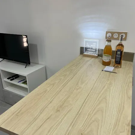 Maison Au Pied Du Château + Parking Privé Сasa de vacaciones